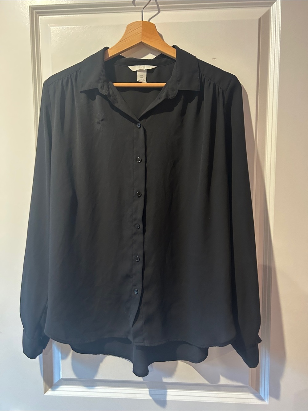 H&M Black Long-Sleeve Button Shirt